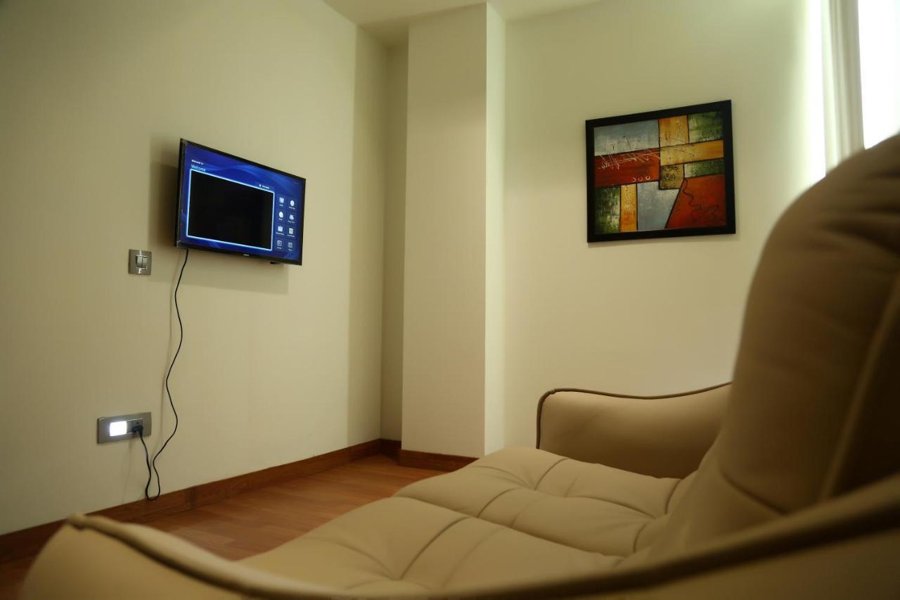 Hotel Imperia Suites ジャランダール エクステリア 写真