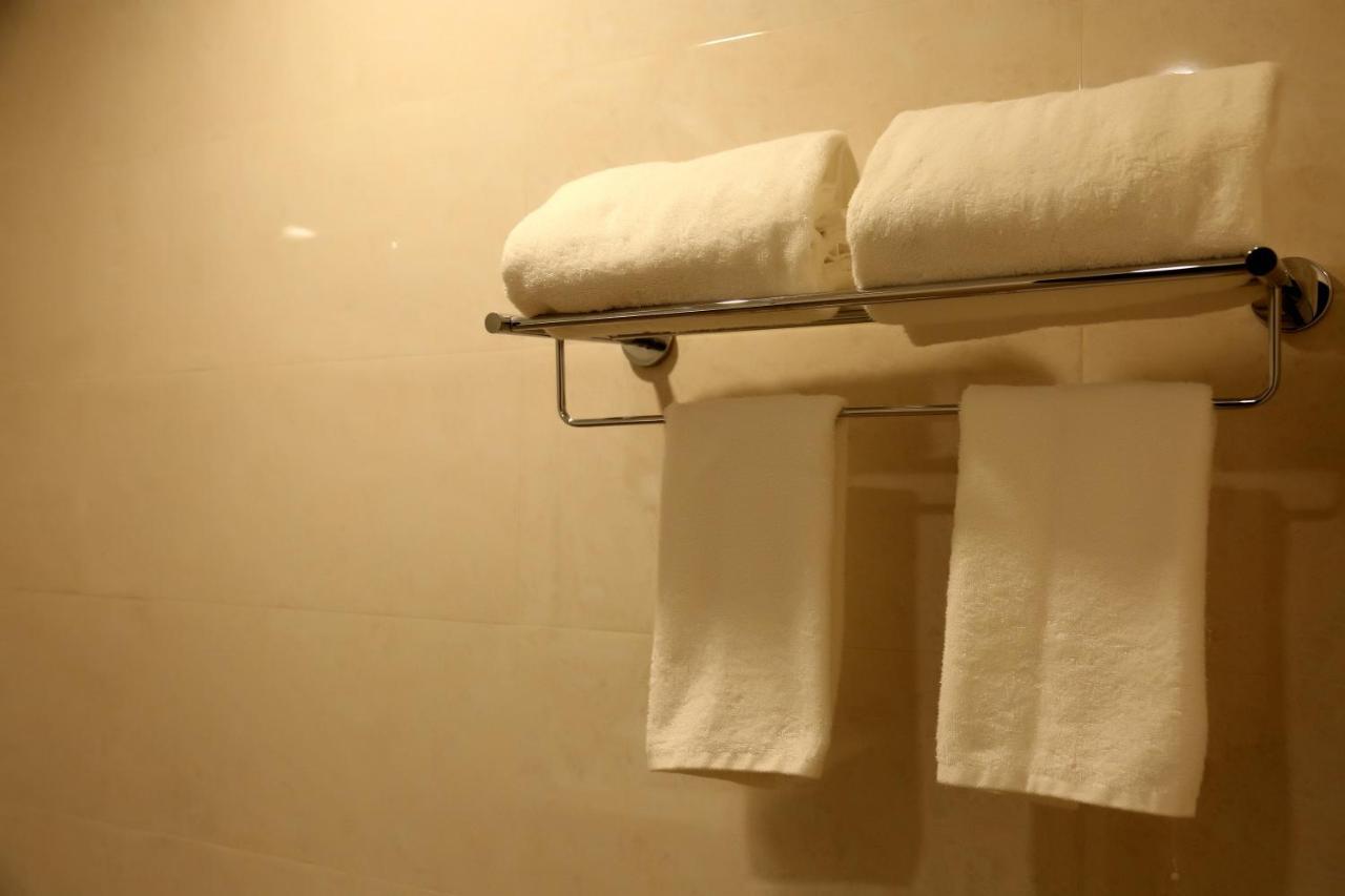Hotel Imperia Suites ジャランダール エクステリア 写真