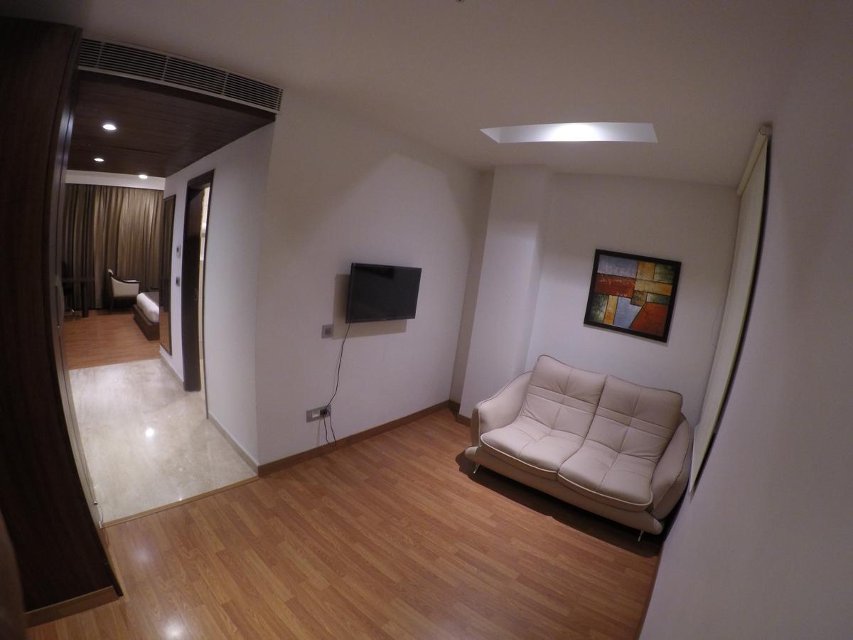 Hotel Imperia Suites ジャランダール エクステリア 写真