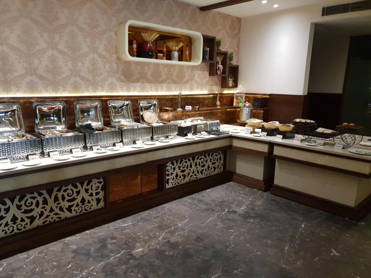 Hotel Imperia Suites ジャランダール エクステリア 写真
